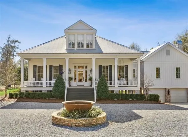 $3,995,000 | 830 South New Hampshire Street, Covington, LA 70433