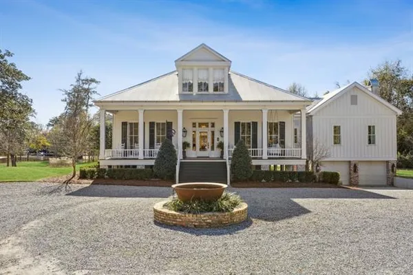 $3,995,000 | 830 South New Hampshire Street, Covington, LA 70433