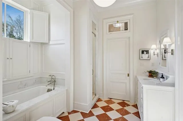 $4,200,000 | 830 South New Hampshire Street, Covington, LA 70433