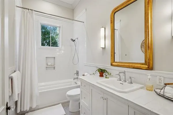 $3,995,000 | 830 South New Hampshire Street, Covington, LA 70433