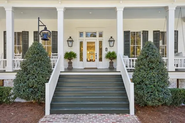 $3,995,000 | 830 South New Hampshire Street, Covington, LA 70433