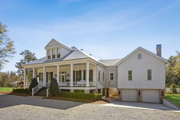 $3,995,000 | 830 South New Hampshire Street, Covington, LA 70433