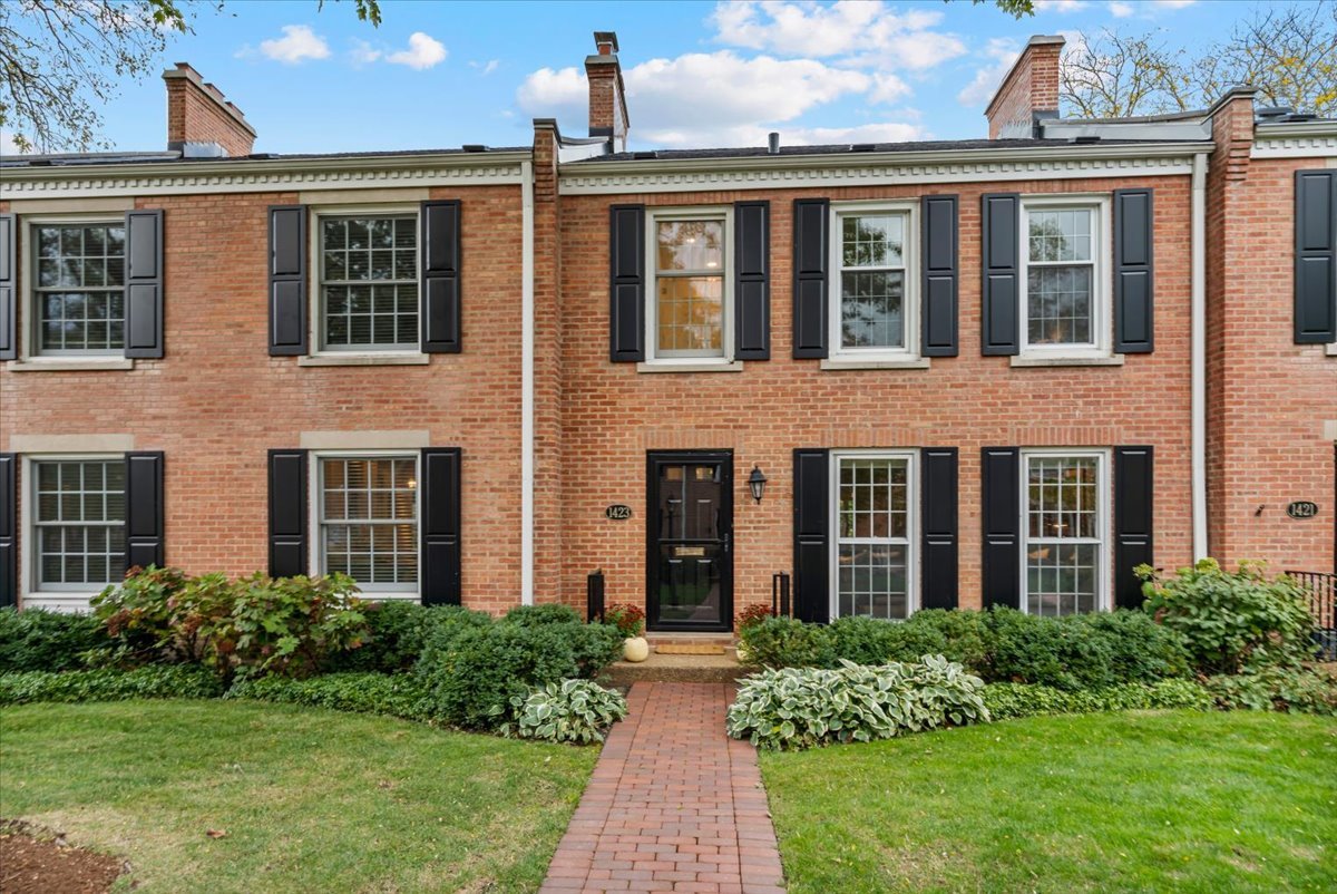 1423 Sheridan Road Wilmette, IL 60091 - Photo 1 of 27 Gallery Image 1
