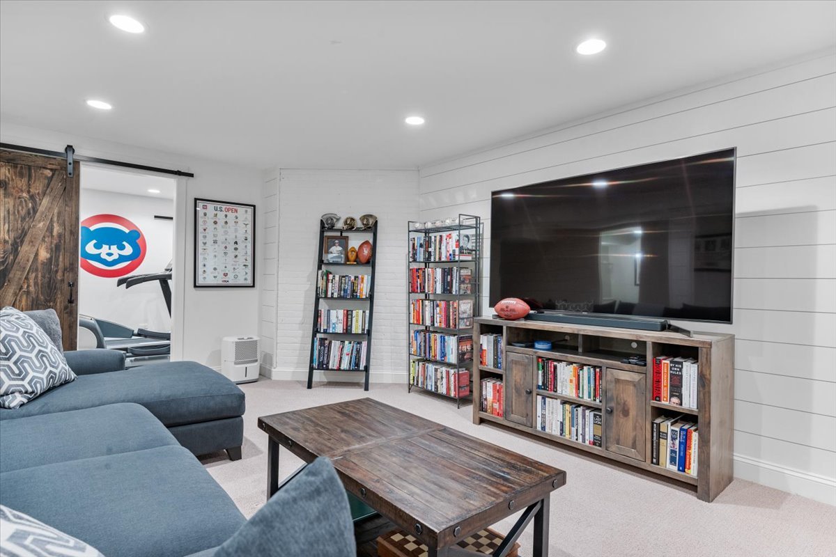 1423 Sheridan Road Wilmette, IL 60091 - Photo 16 of 27 Gallery Image 16