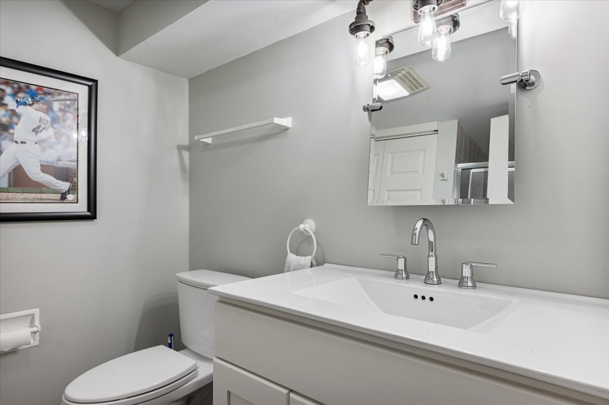 1423 Sheridan Road Wilmette, IL 60091 - Photo 18 of 27 Gallery Image 18