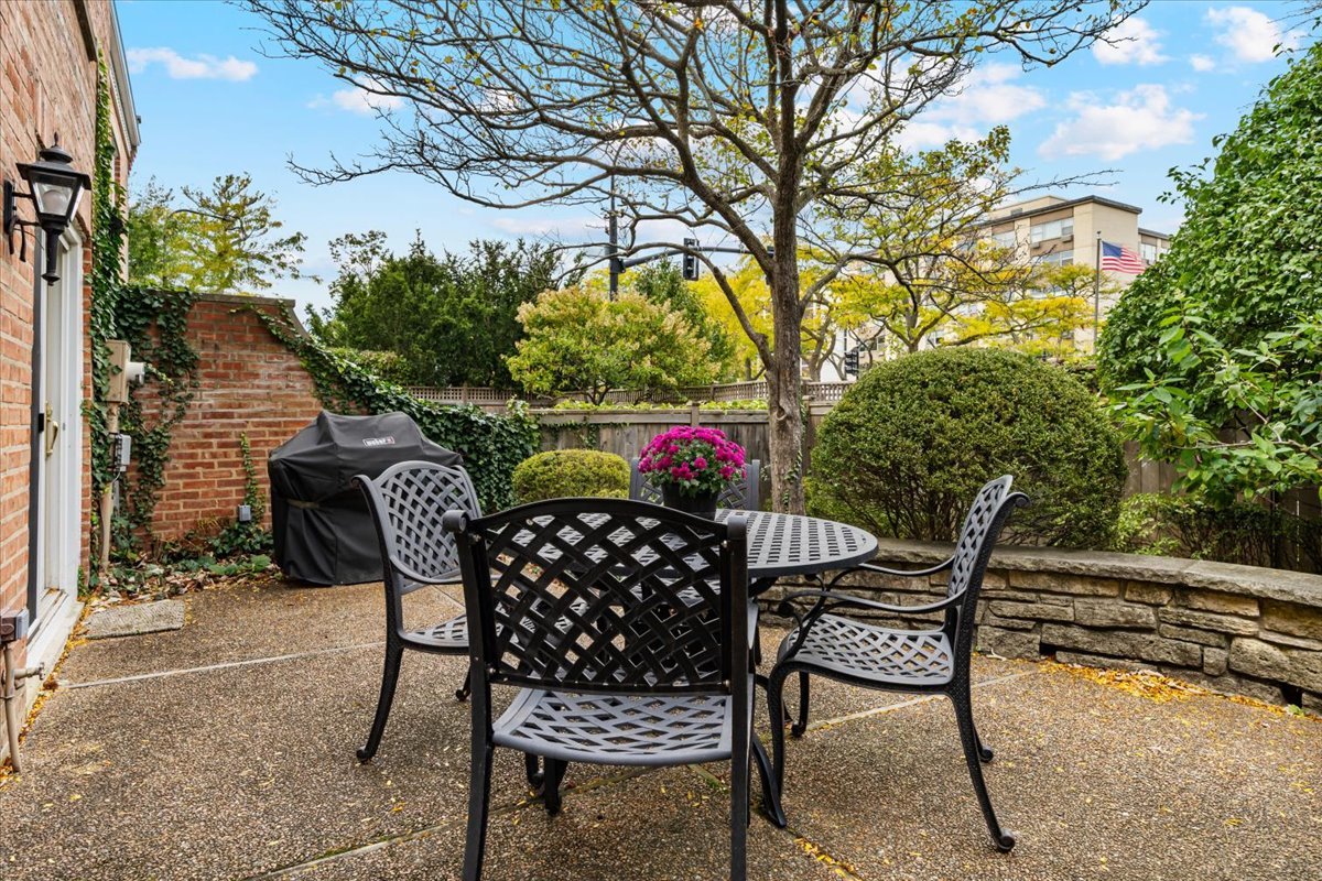 1423 Sheridan Road Wilmette, IL 60091 - Photo 20 of 27 Gallery Image 20