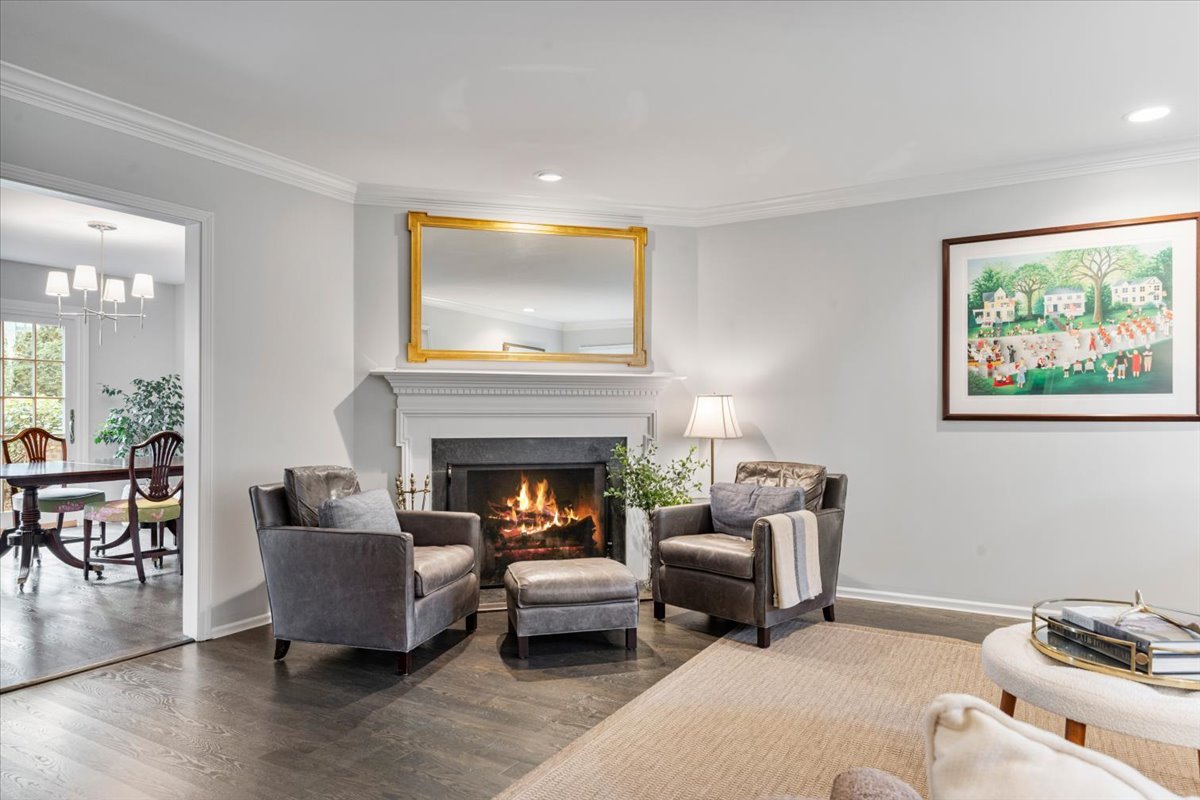 1423 Sheridan Road Wilmette, IL 60091 - Photo 3 of 27 Gallery Image 3