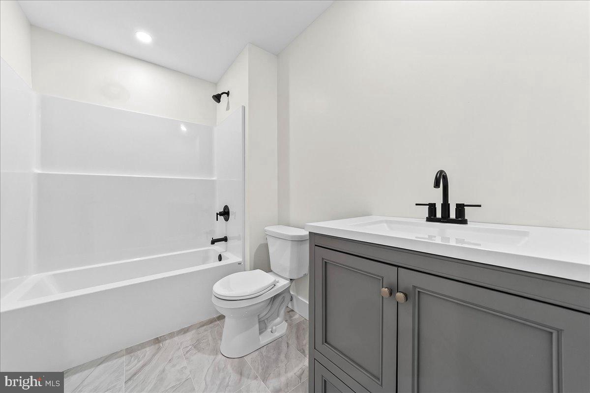 1008 Richmond Road Broomall, PA 19008 - Photo 24 of 57 Full Bathroom #3