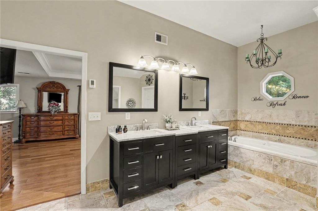 5304 Mullen Road Shawnee, KS 66216 - Photo 24 of 58