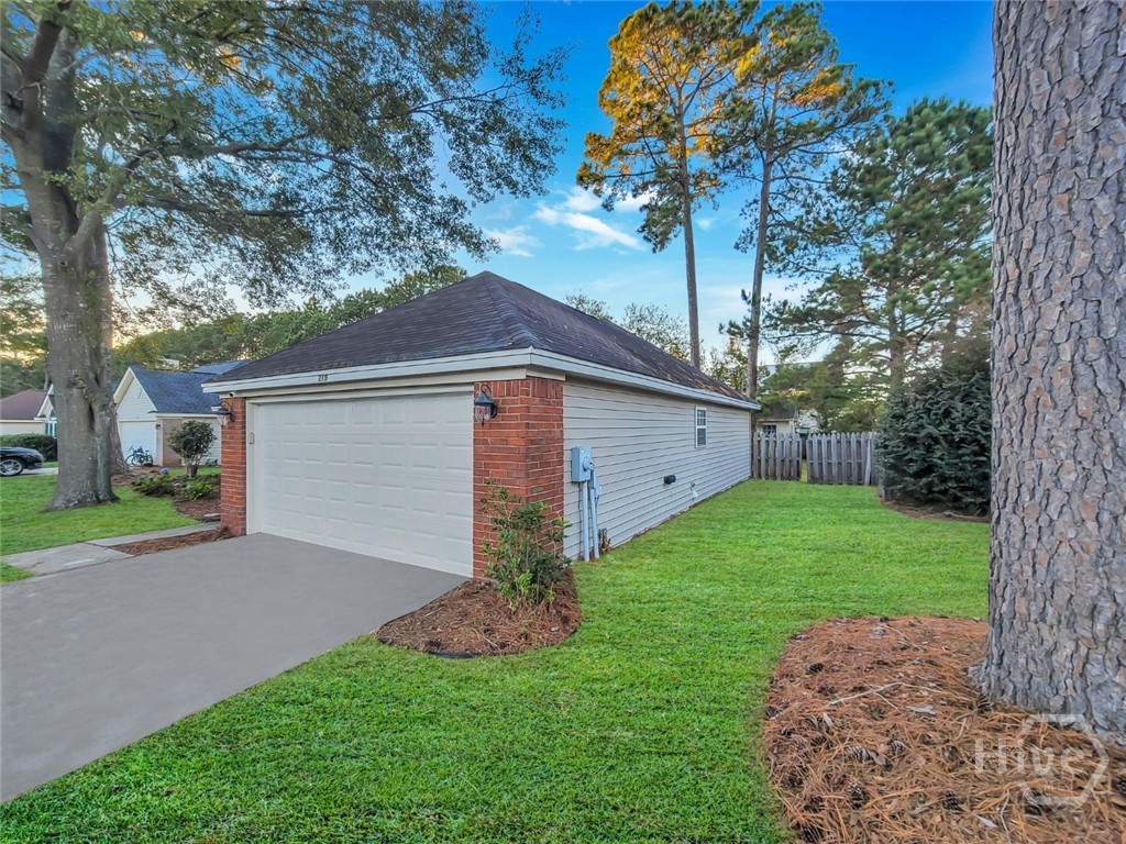 219 Jasper Lane Rincon, GA 31326 - Photo 10 of 46 GARAGE