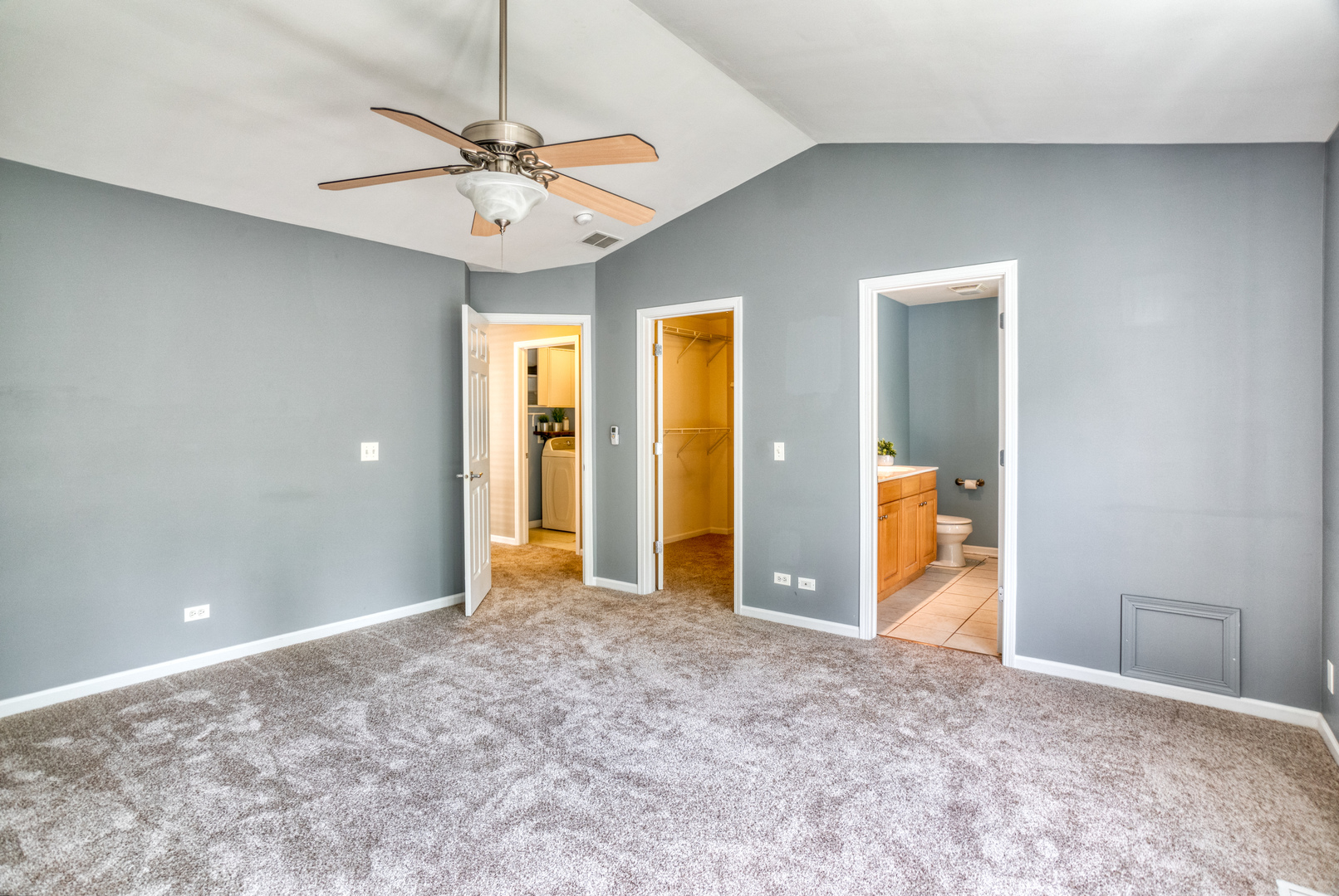 216 Ridge Road North Aurora, IL 60542 - Photo 12 of 18
