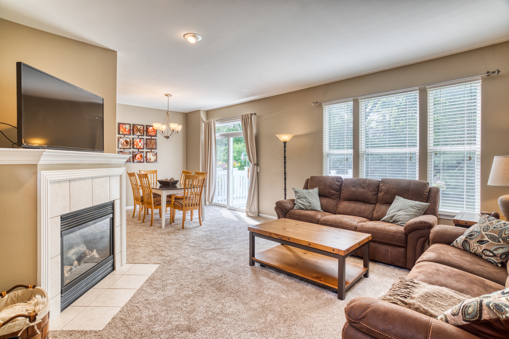 216 Ridge Road North Aurora, IL 60542 - Photo 6 of 18