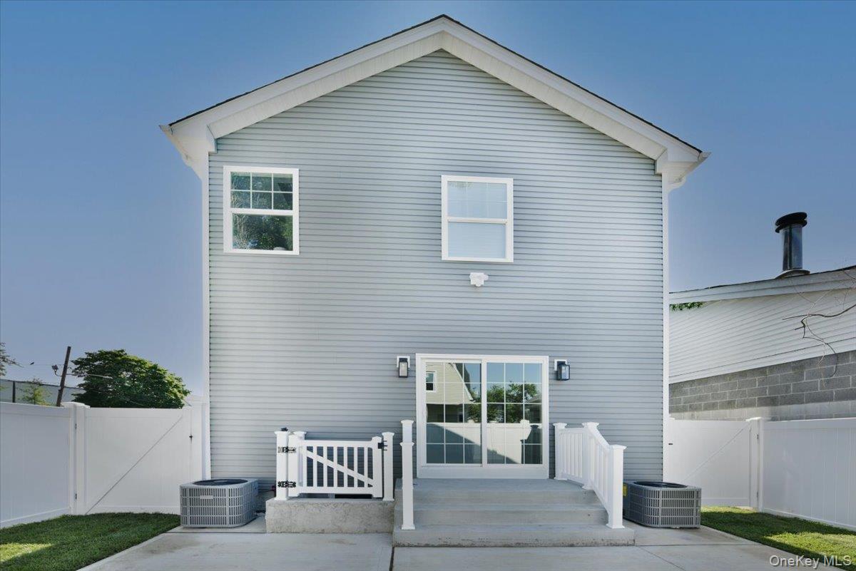 44 Bell Street Valley Stream, NY 11580 - Photo 25 of 27