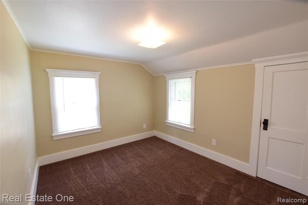 99 Chippewa Road Pontiac, MI 48341 - Photo 19 of 28