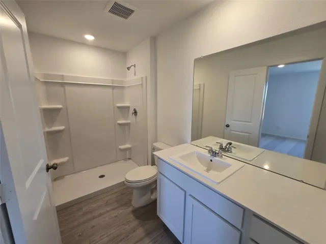 $237,840 | 6135 Daintree Court, Montgomery, TX 77316