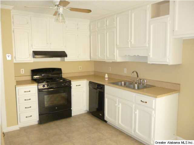 757 Mill Creek Road Warrior, AL 35180 - Photo 4 of 13