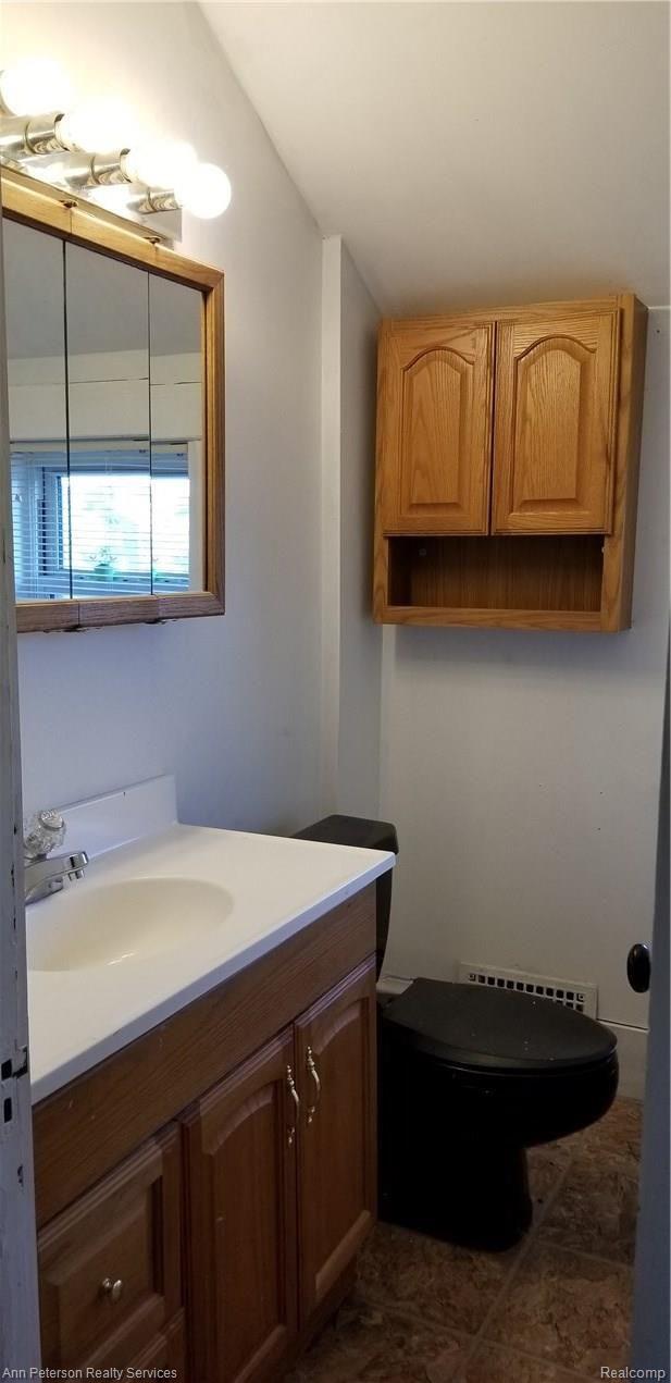427 Pine Street Rochester, MI 48307 - Photo 27 of 27 20180524_193437.jpg