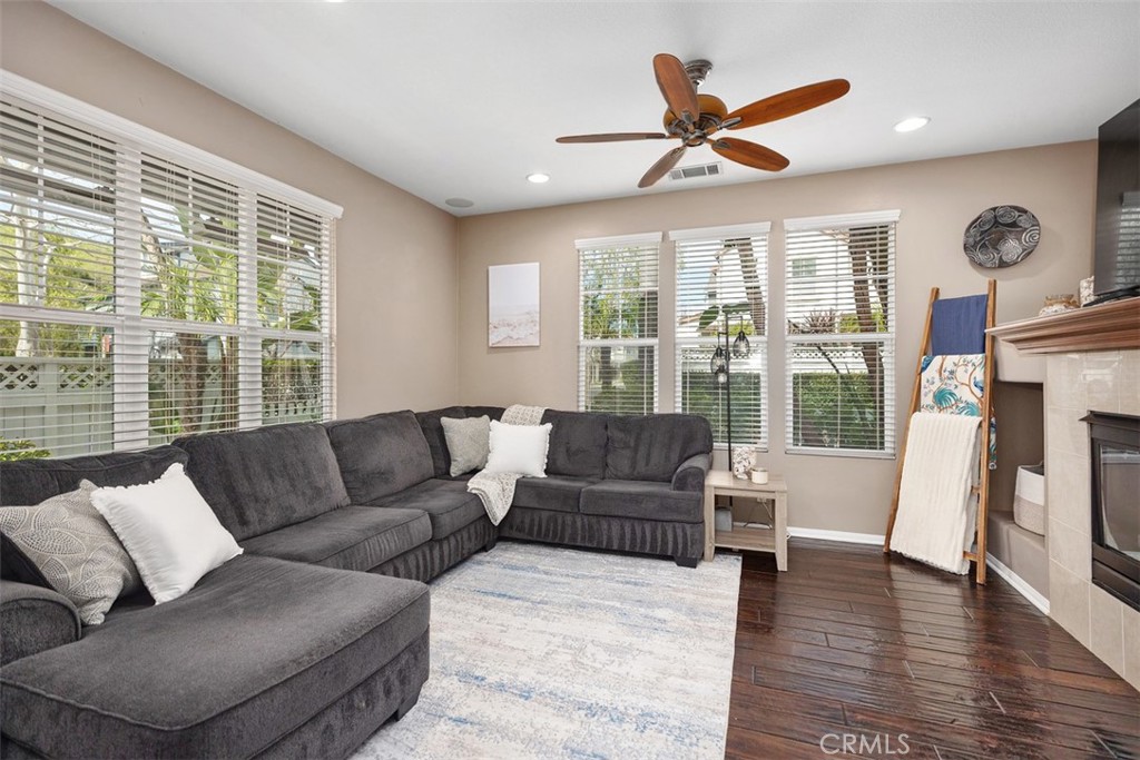 11 Oatfield Farm Ladera Ranch, CA 92694 - Photo 8 of 45