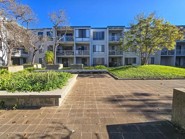 $349,000 | 8 Admiral Drive, Unit A238, Emeryville, CA 94608