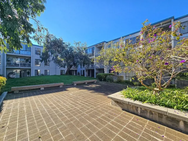 $349,000 | 8 Admiral Drive, Unit A238, Emeryville, CA 94608