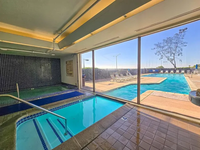 $349,000 | 8 Admiral Drive, Unit A238, Emeryville, CA 94608