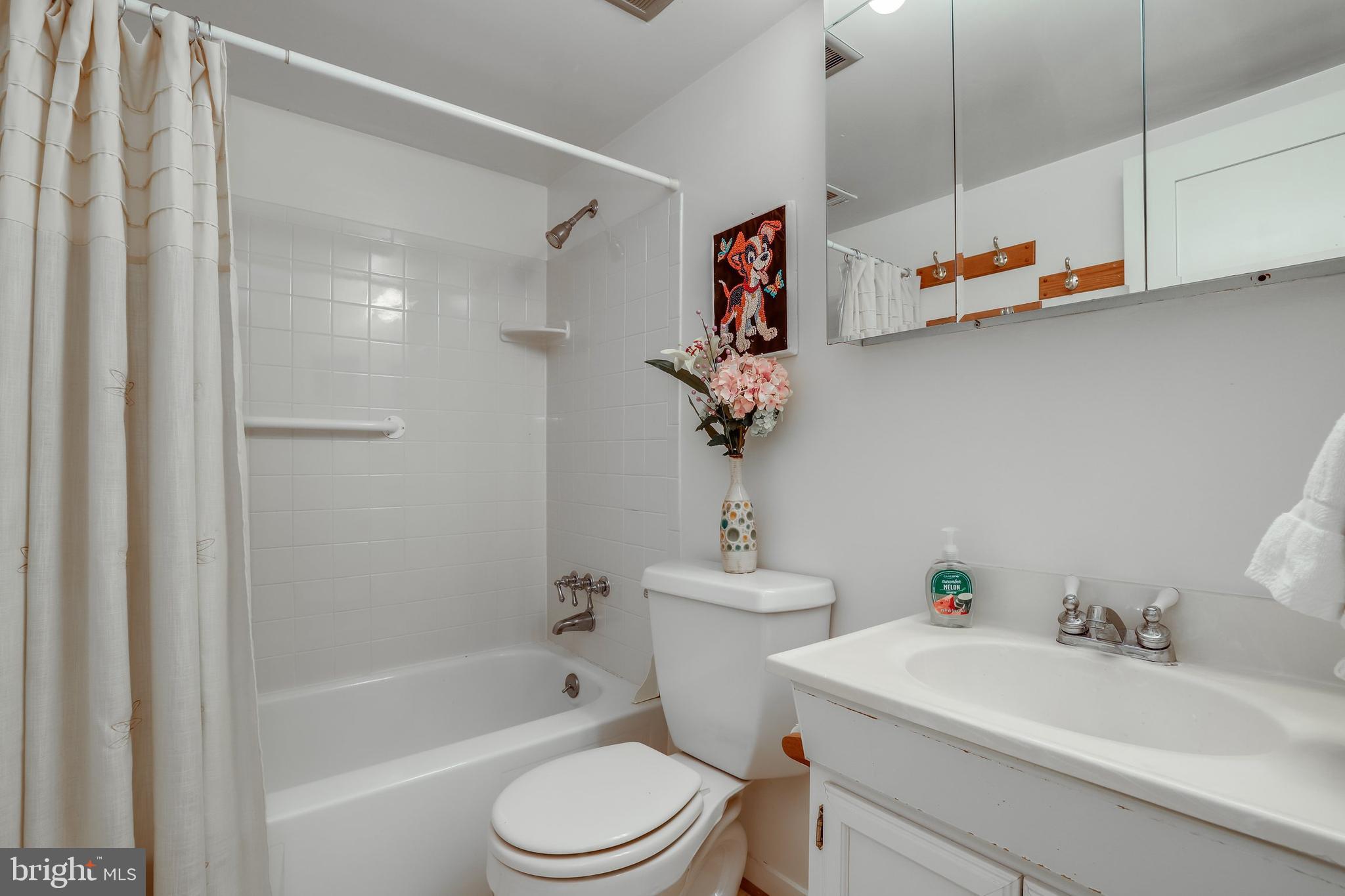 5226 Pooks Hill Road Bethesda, MD 20814 - Photo 38 of 46
