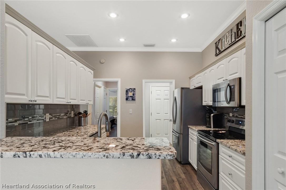 3827 Rodeo Drive North Sebring, FL 33875 - Photo 8 of 29 Gallery Image 8