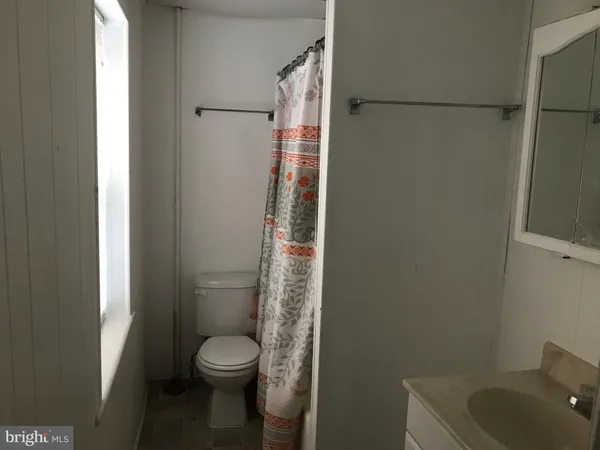 $109,900 | 27 Upland Avenue, Brookhaven, PA 19015