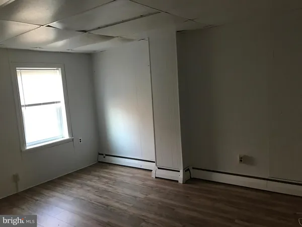 $109,900 | 27 Upland Avenue, Brookhaven, PA 19015