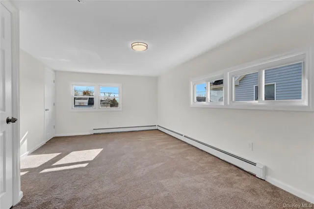 $815,000 | 21 Piper Lane, Levittown, NY 11756