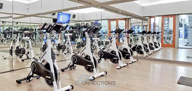 $549,000 | 20 West Street, Unit 14B | Financial District