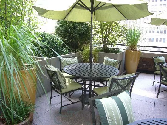 $549,000 | 20 West Street, Unit 14B | Financial District