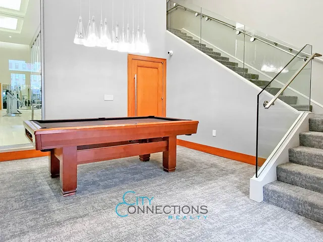 $549,000 | 20 West Street, Unit 14B | Financial District