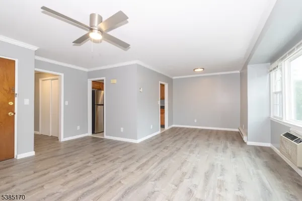 $2,400 | 190 North Park Street, East Orange, NJ 07017