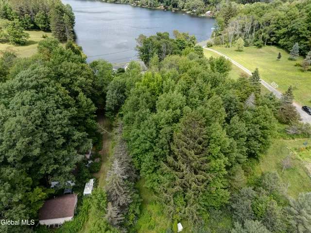 $97,400 | 113 Quiet Path, Summit, NY 12175