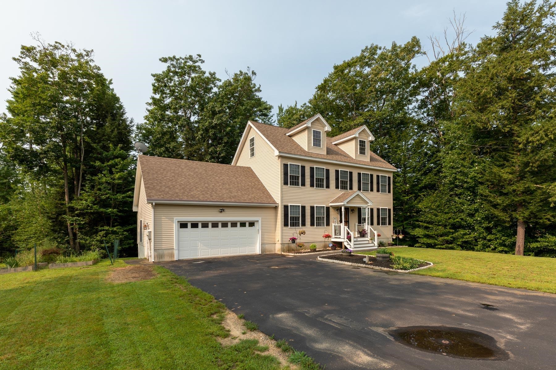 34 Crimson Lane Rochester, NH 03868 - Photo 4 of 40