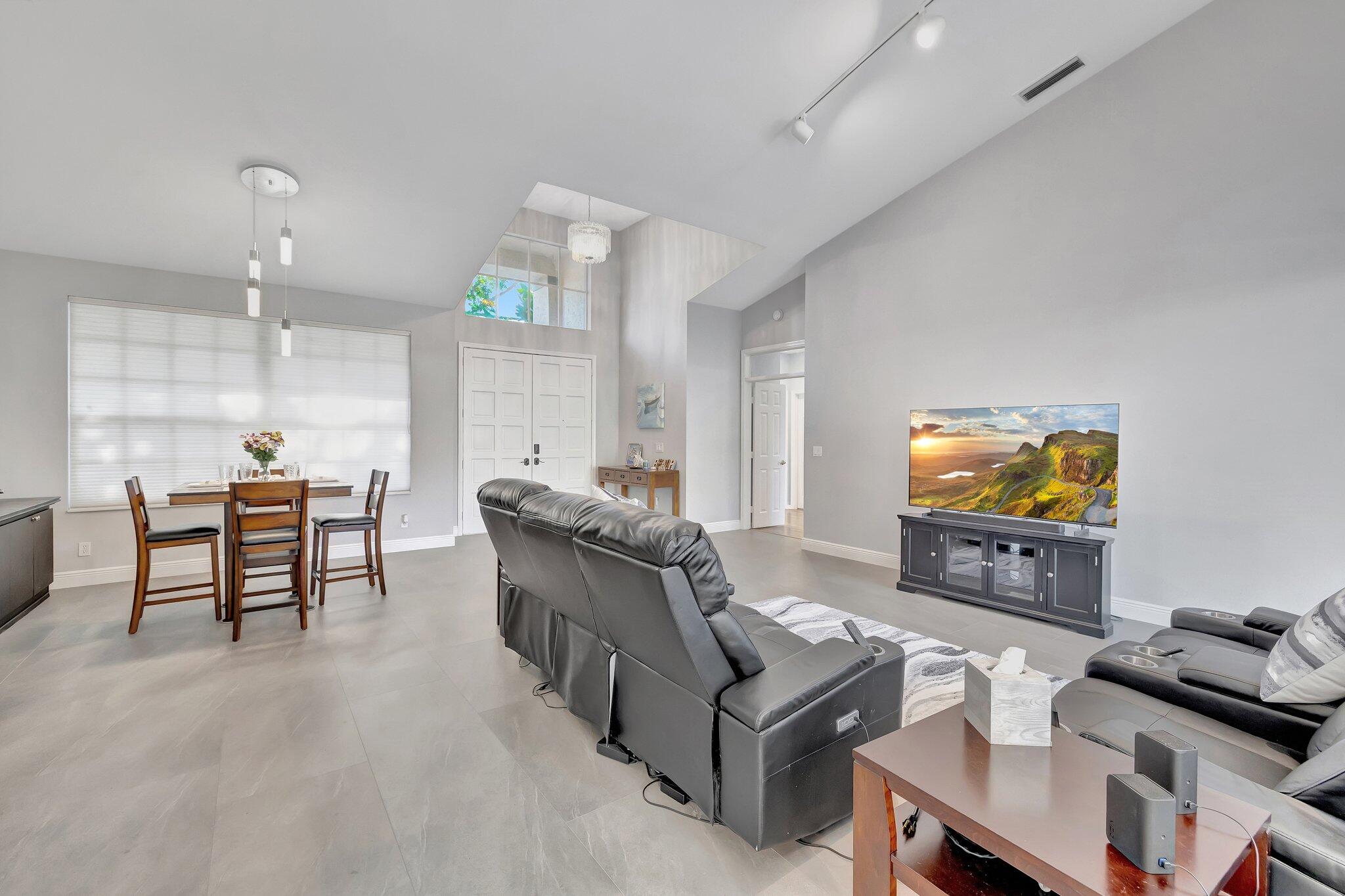 7785 Dorchester Road Boynton Beach, FL 33472 - Photo 8 of 61 13-web-or-mls-3W7A8955