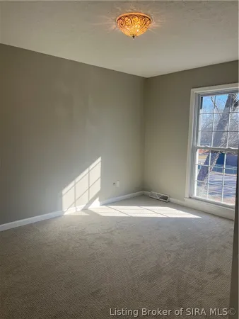 $359,900 | 3427 Greenview Drive, New Albany, IN 47150