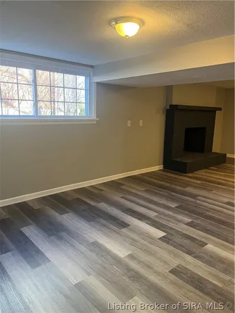 $359,900 | 3427 Greenview Drive, New Albany, IN 47150