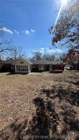 $359,900 | 3427 Greenview Drive, New Albany, IN 47150