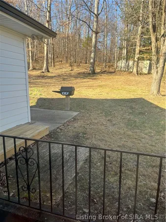 $359,900 | 3427 Greenview Drive, New Albany, IN 47150