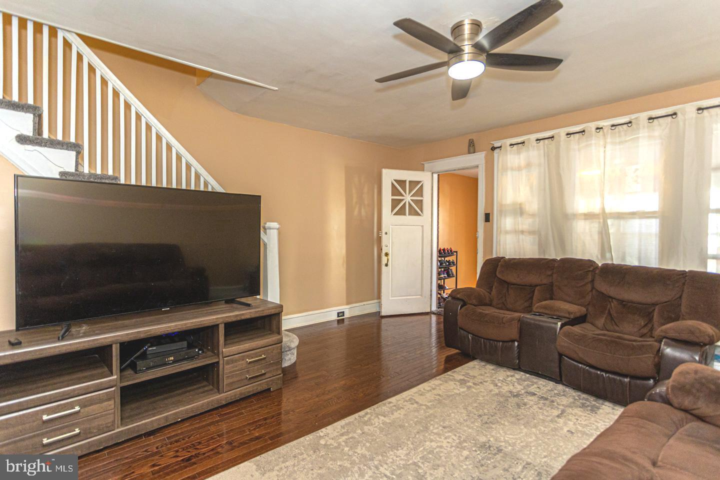 7129 Marsden Street Philadelphia, PA 19135 - Photo 11 of 38