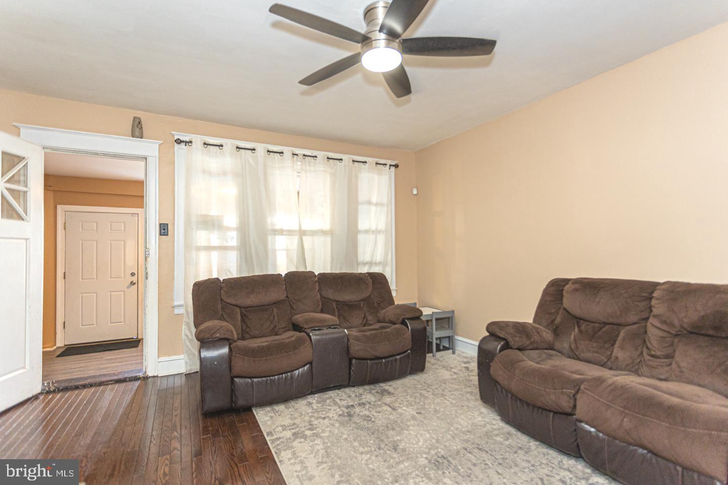 7129 Marsden Street Philadelphia, PA 19135 - Photo 14 of 38