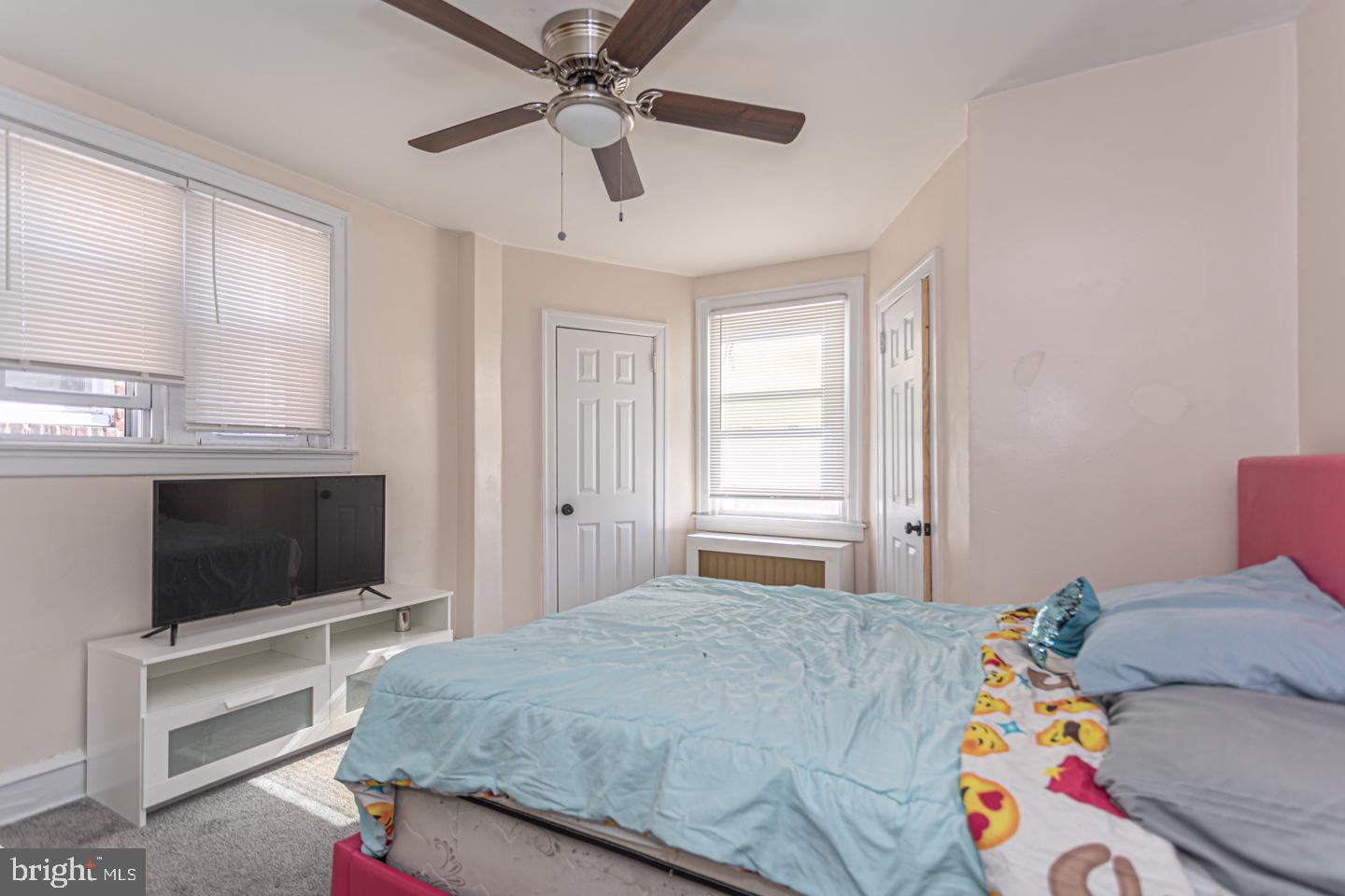 7129 Marsden Street Philadelphia, PA 19135 - Photo 17 of 38