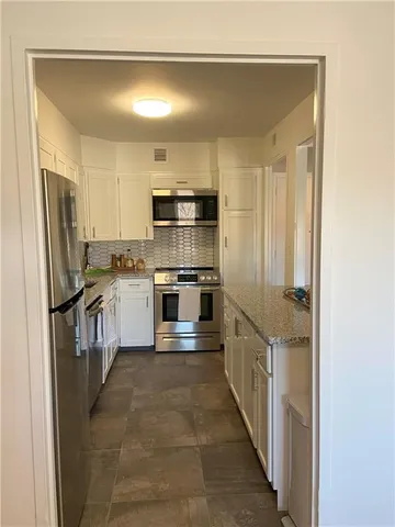 $164,900 | 4545 Wornall Road, Kansas City, MO 64111