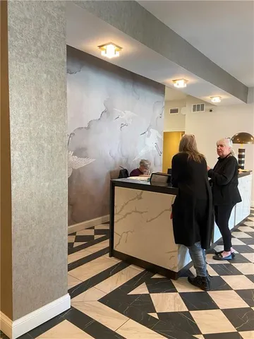 $164,900 | 4545 Wornall Road, Kansas City, MO 64111