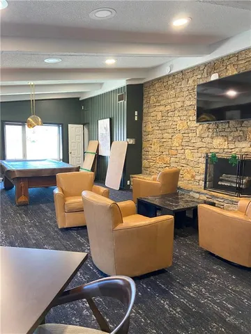 $164,900 | 4545 Wornall Road, Kansas City, MO 64111