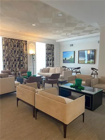 $164,900 | 4545 Wornall Road, Kansas City, MO 64111