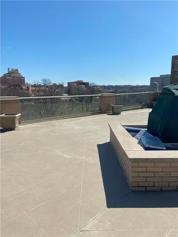 $164,900 | 4545 Wornall Road, Kansas City, MO 64111