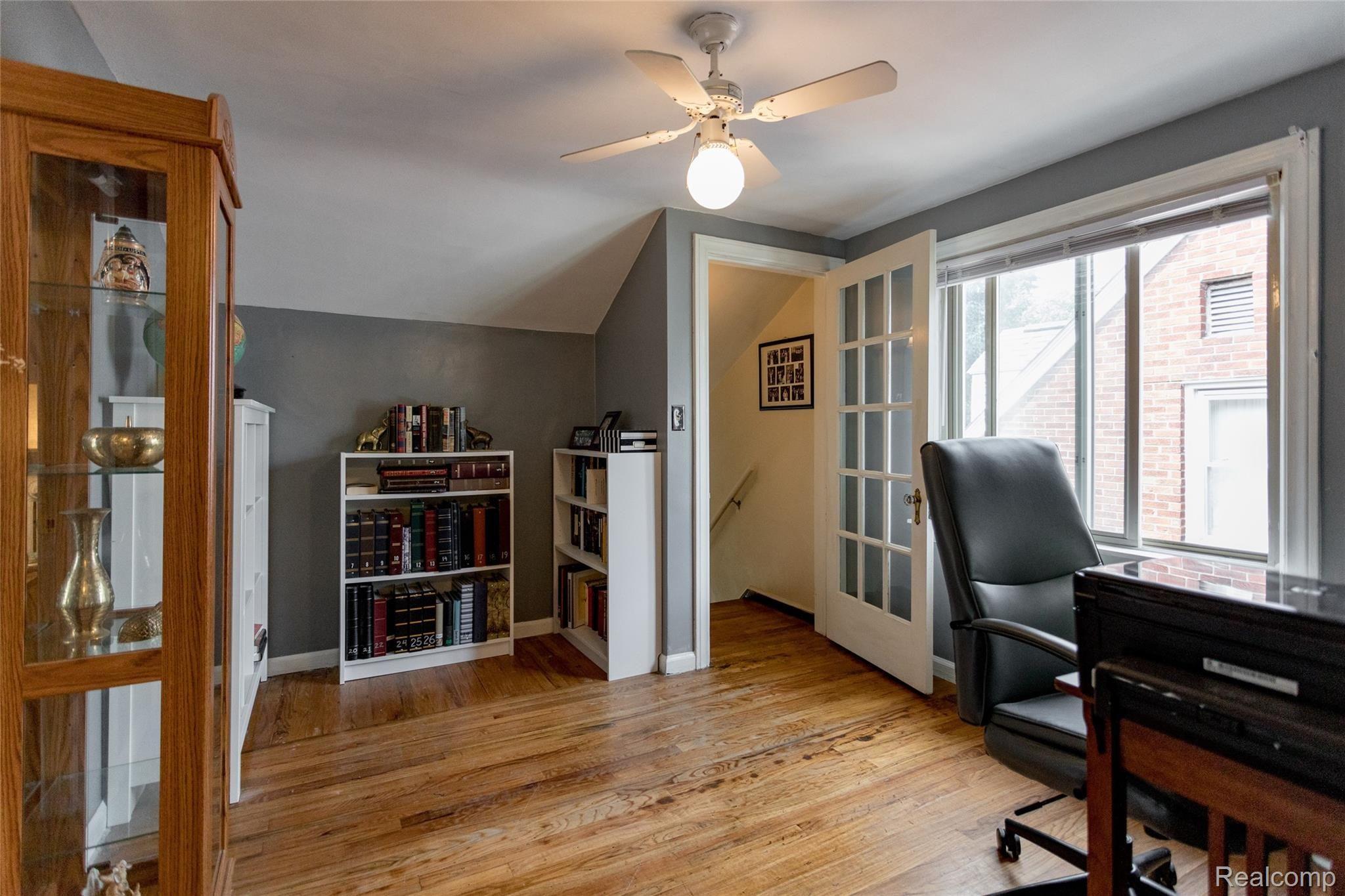 5796 Yorkshire Road Detroit, MI 48224 - Photo 12 of 21 5796Yorkshire-127.jpg